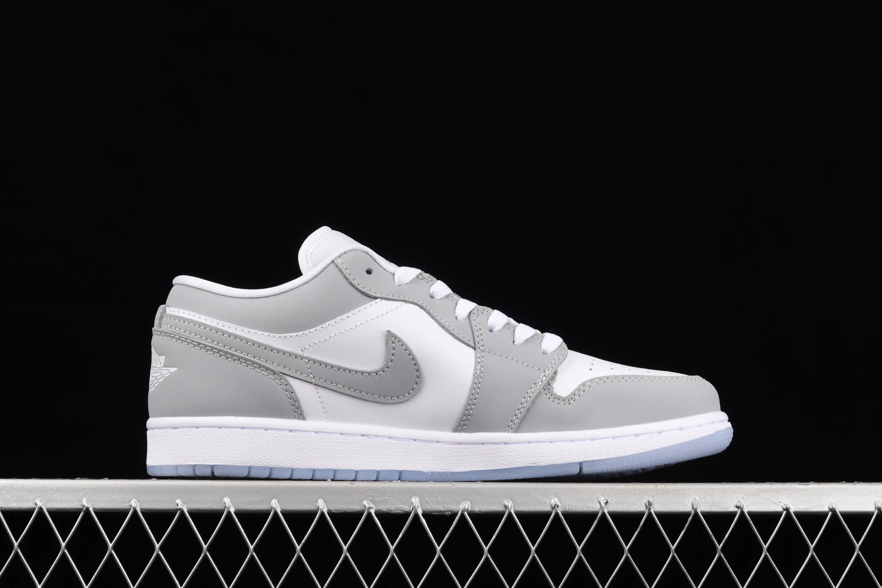 All categories Air Jordan Jordan series basketball shoes Air Jordan 1 Low G version pure original Air Jordan 1 Low AJ1 Joe 1 Wolf gray low-top cultural leisure sports sneakers DC0774-105